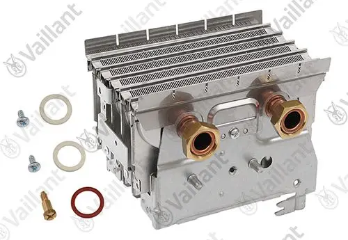 Vaillant-Brenner mit mehreren Röhren, Anschlüssen und Zubehörteilen in einer metallischen Ausführung, für Heizsysteme.